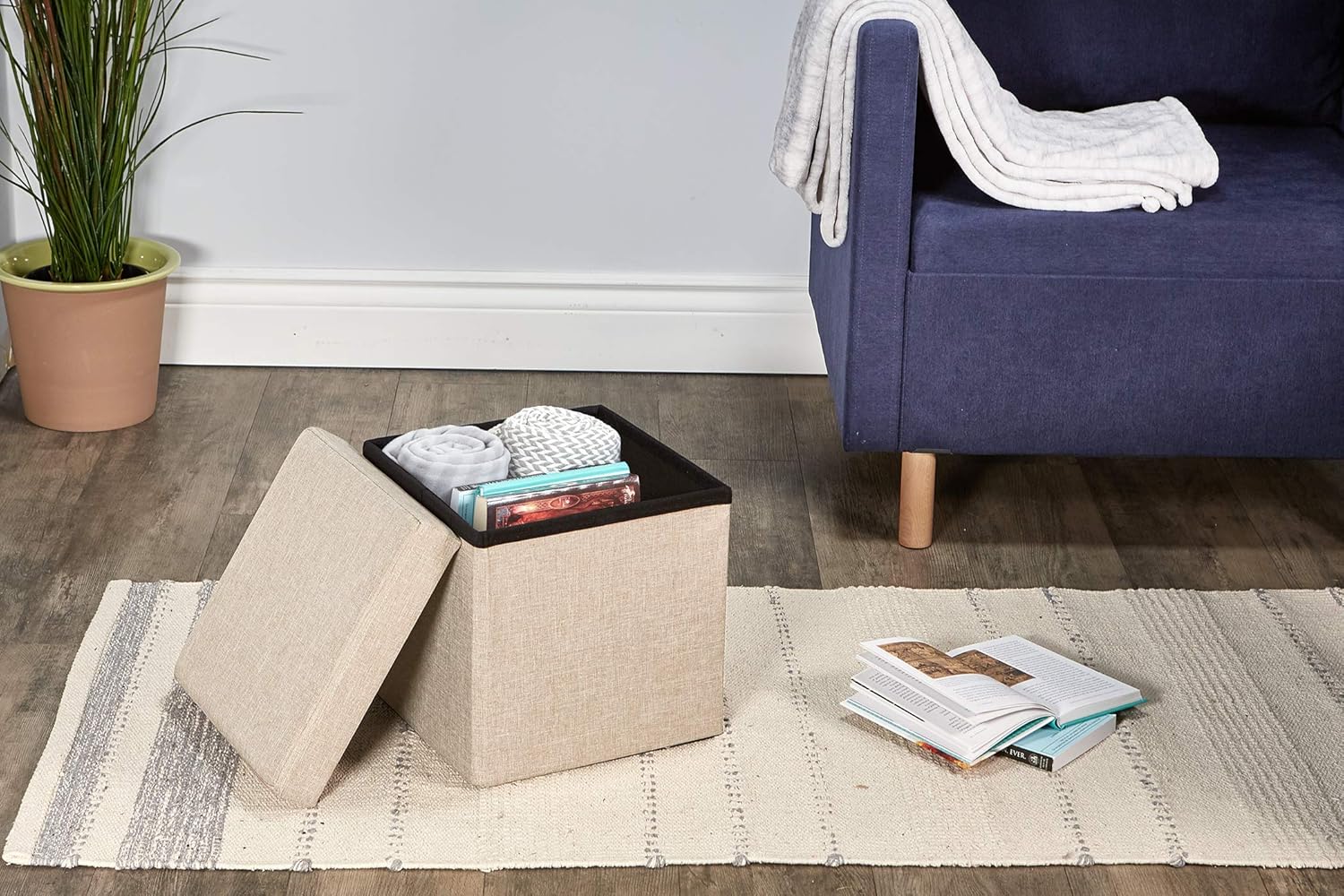 2 σε 1 Αναδιπλούμενο Σκαμπό - Κουτί Αποθήκευσης με Υφασμάτινη Επένδυση - 38 x 38 x 35 cm 2 σε 1 Αναδιπλούμενο Σκαμπό - Κουτί Αποθήκευσης με Υφασμάτινη Επένδυση - 38 x 38 x 35 cm