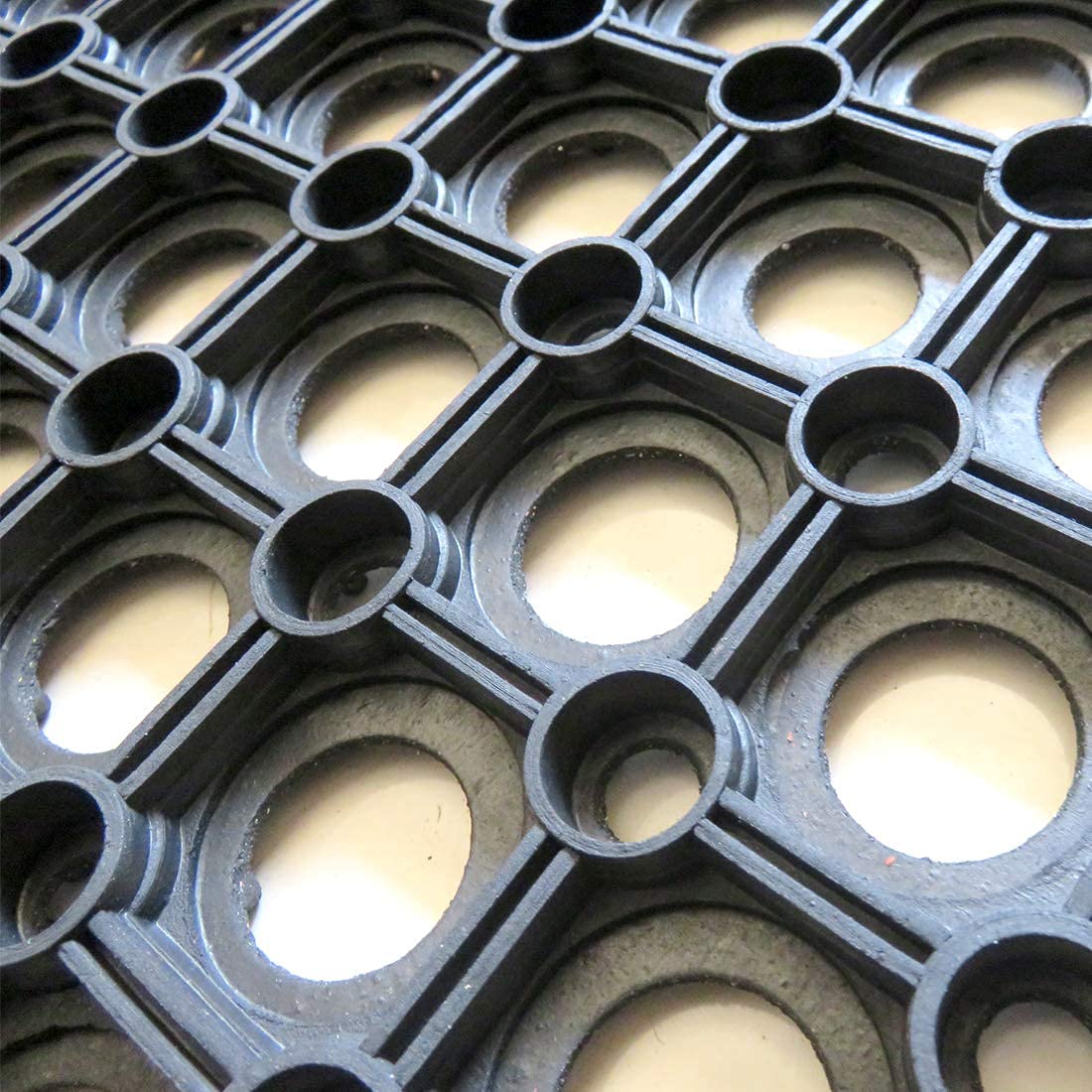 Λαστιχένιο Πατάκι με Τρύπες 40 x 60cm Λαστιχένιο Πατάκι με Τρύπες 40 x 60cm