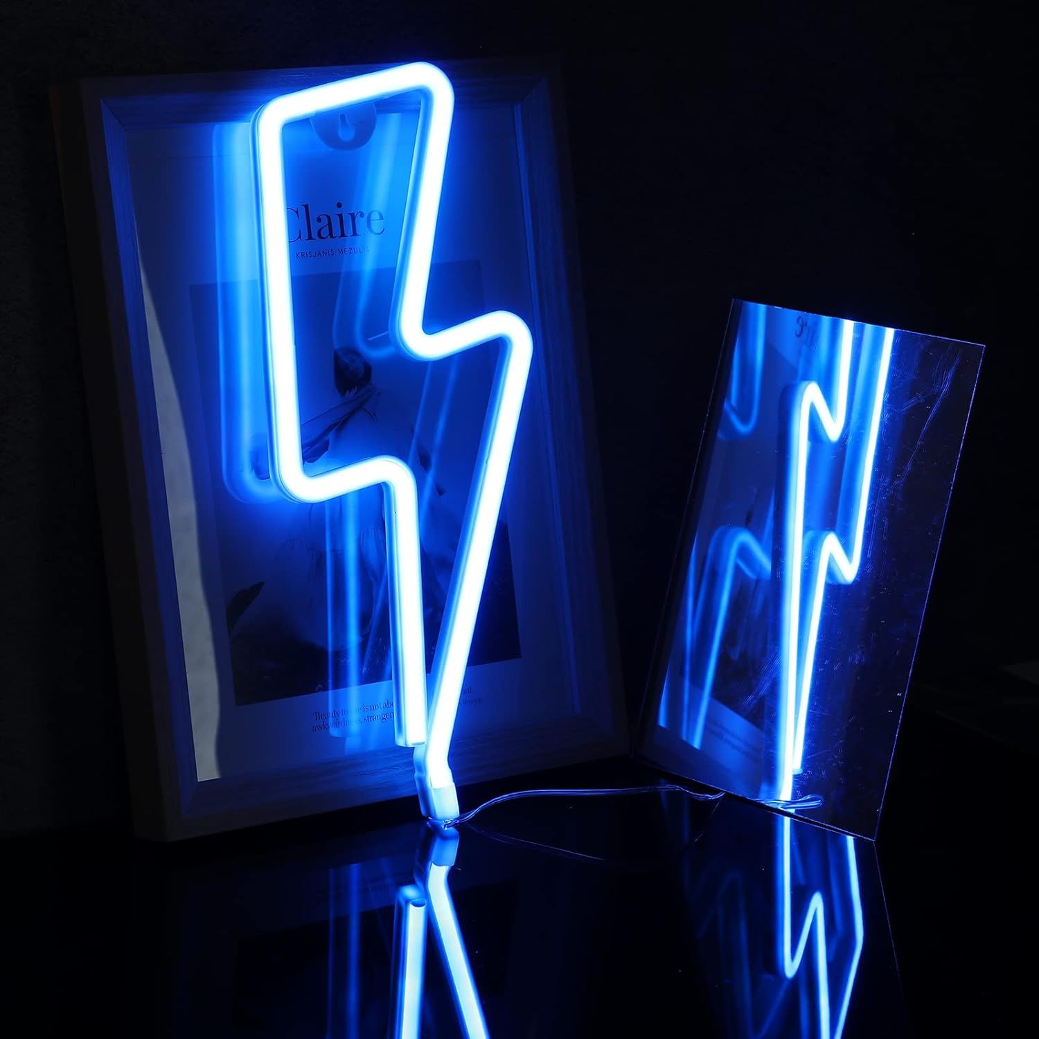 Διακοσμητικό Neon LED Φωτιστικό Κεραυνός σε Μπλε Χρώμα Decoration Lamp Lightning 32x12 cm Διακοσμητικό Neon LED Φωτιστικό Κεραυνός σε Μπλε Χρώμα Decoration Lamp Lightning 32x12 cm