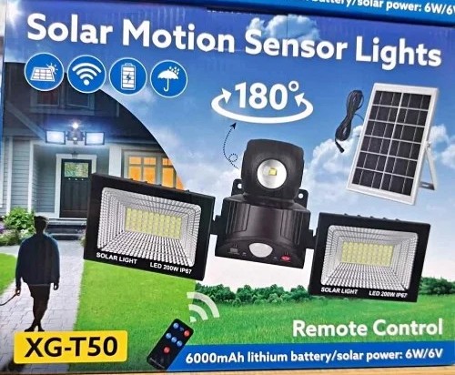 Διπλός Ηλιακός Προβολέας LED 200W με Αισθητήρα Κίνησης & Τηλεχειριστήριο - Περιστρεφόμενος 180° με Ηλιακό Πάνελ Διπλός Ηλιακός Προβολέας LED 200W με Αισθητήρα Κίνησης & Τηλεχειριστήριο - Περιστρεφόμενος 180° με Ηλιακό Πάνελ