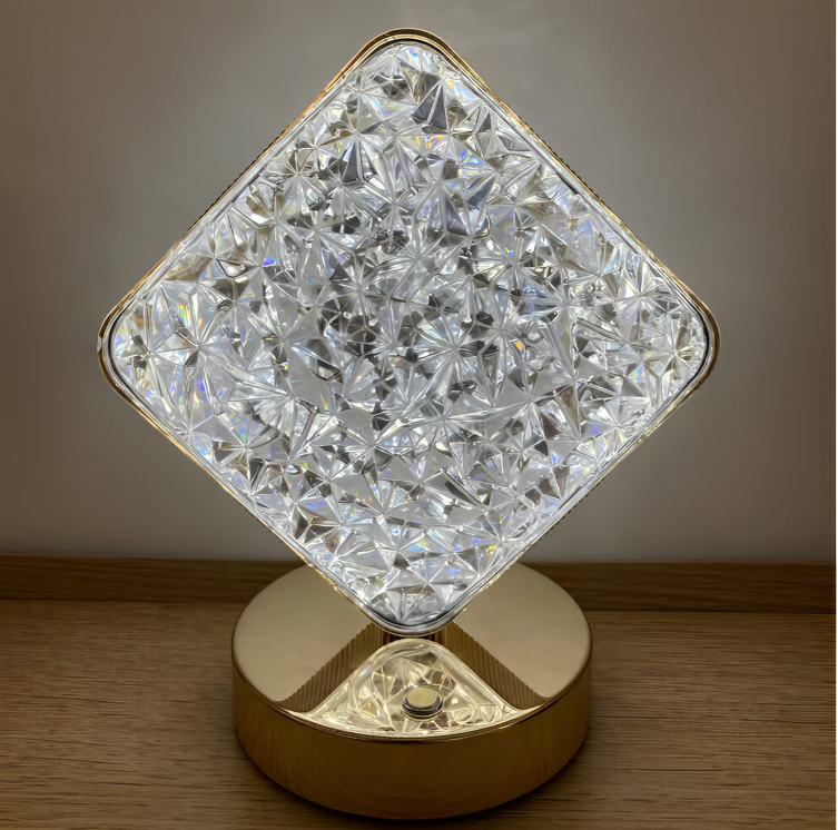 Επαναφορτιζόμενο LED Διακοσμητικό Φωτιστικό Ρόμβος με Εφέ Κρυστάλλου Επαναφορτιζόμενο LED Διακοσμητικό Φωτιστικό Ρόμβος με Εφέ Κρυστάλλου