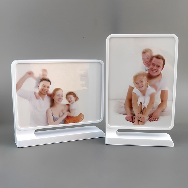 Επιτραπέζια Κορνίζα Φωτογραφιών με Βάση - Λευκό Χρώμα Επιτραπέζια Κορνίζα Φωτογραφιών με Βάση - Λευκό Χρώμα