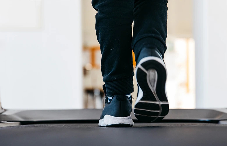 Φορητός Διάδρομος Γυμναστικής με LED Οθόνη Ενδείξεων και Τηλεχειριστήριο - Clever Φορητός Διάδρομος Γυμναστικής με LED Οθόνη Ενδείξεων και Τηλεχειριστήριο - Clever