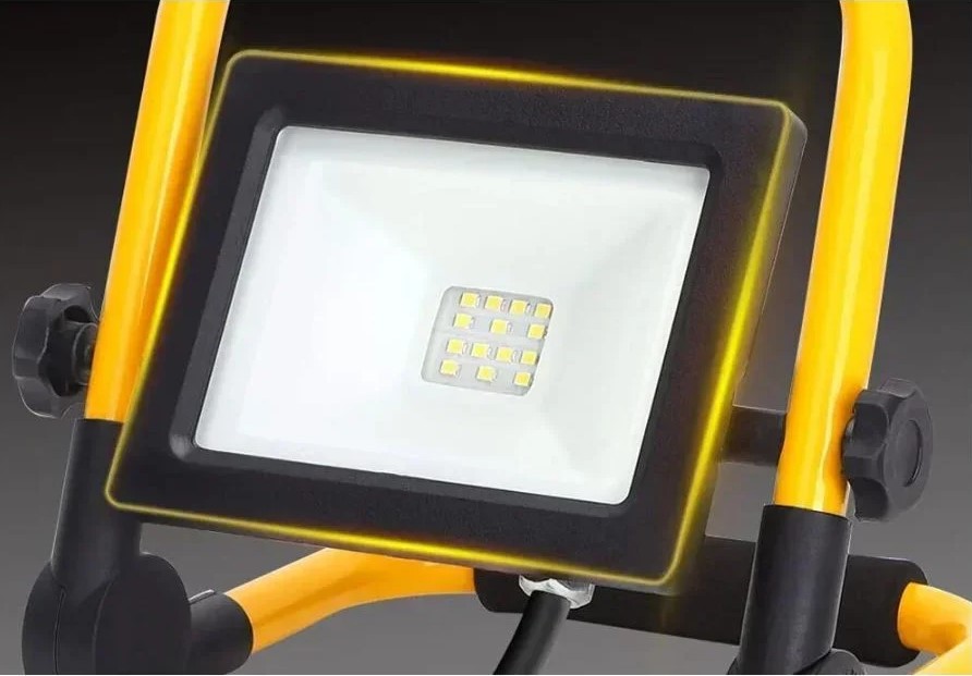 Φορητός LED Προβολέας Εργασίας Ρεύματος - 10 W IP65 - Φωτεινότητα 920lm Ψυχρό Λευκό Φως- Aigostar Φορητός LED Προβολέας Εργασίας Ρεύματος - 10 W IP65 - Φωτεινότητα 920lm Ψυχρό Λευκό Φως- Aigostar