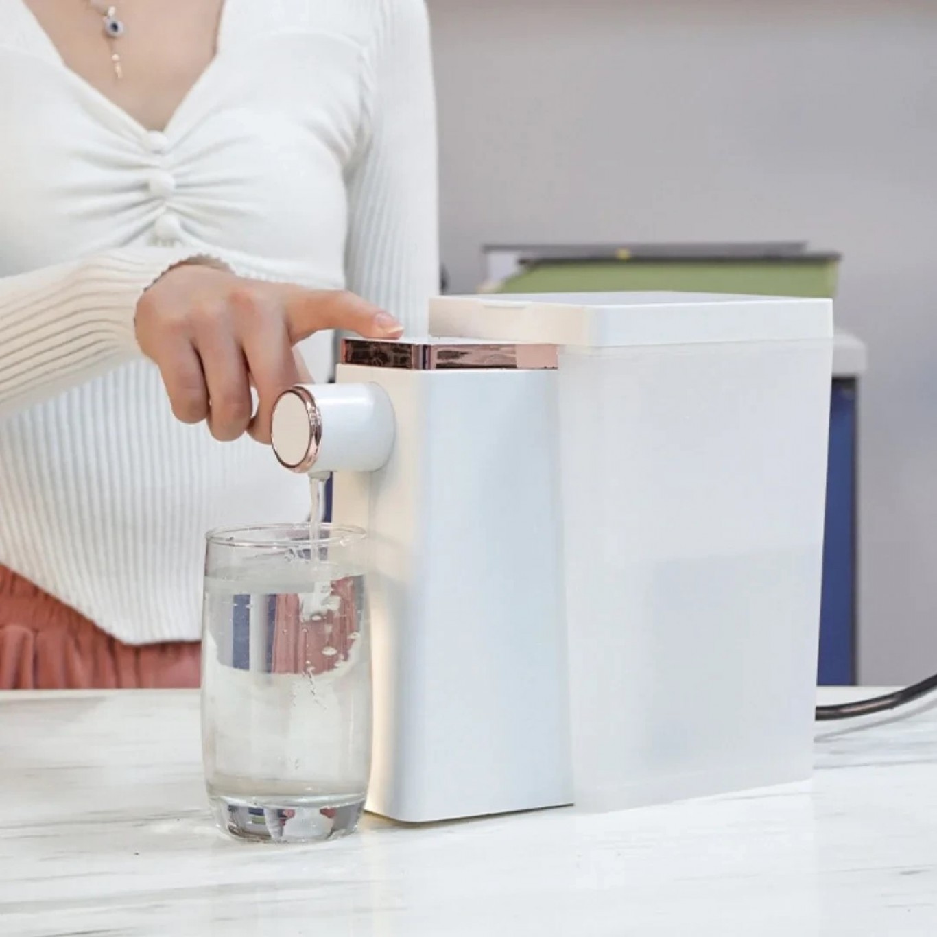 Ηλεκτρικός Ταχυθερμαντήρας Και Διανομέας Νερού Με Ρύθμιση Θερμοκρασίας Ηλεκτρικός Ταχυθερμαντήρας Και Διανομέας Νερού Με Ρύθμιση Θερμοκρασίας