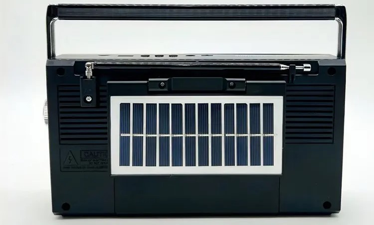 Ηλιακό Επαναφορτιζόμενο Φορητό Ραδιόφωνο με Bluetooth Ηλιακό Επαναφορτιζόμενο Φορητό Ραδιόφωνο με Bluetooth