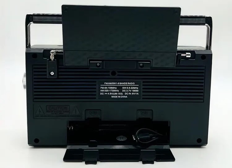 Ηλιακό Επαναφορτιζόμενο Φορητό Ραδιόφωνο με Bluetooth Ηλιακό Επαναφορτιζόμενο Φορητό Ραδιόφωνο με Bluetooth