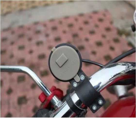 Κιτ Παροχής Ρεύματος Μοτοσυκλέτας με Θύρα USB & Βάση Στήριξης 12V Κιτ Παροχής Ρεύματος Μοτοσυκλέτας με Θύρα USB & Βάση Στήριξης 12V