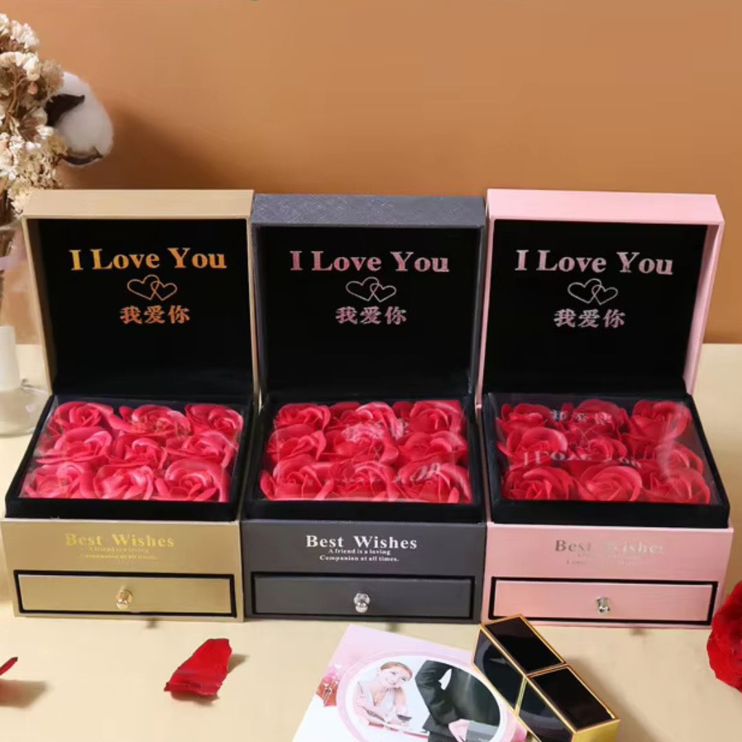 Κουτί Δώρου - Μπιζουτιέρα με Κόκκινα Τριαντάφυλλα 9 x 12 cm Κουτί Δώρου - Μπιζουτιέρα με Κόκκινα Τριαντάφυλλα 9 x 12 cm