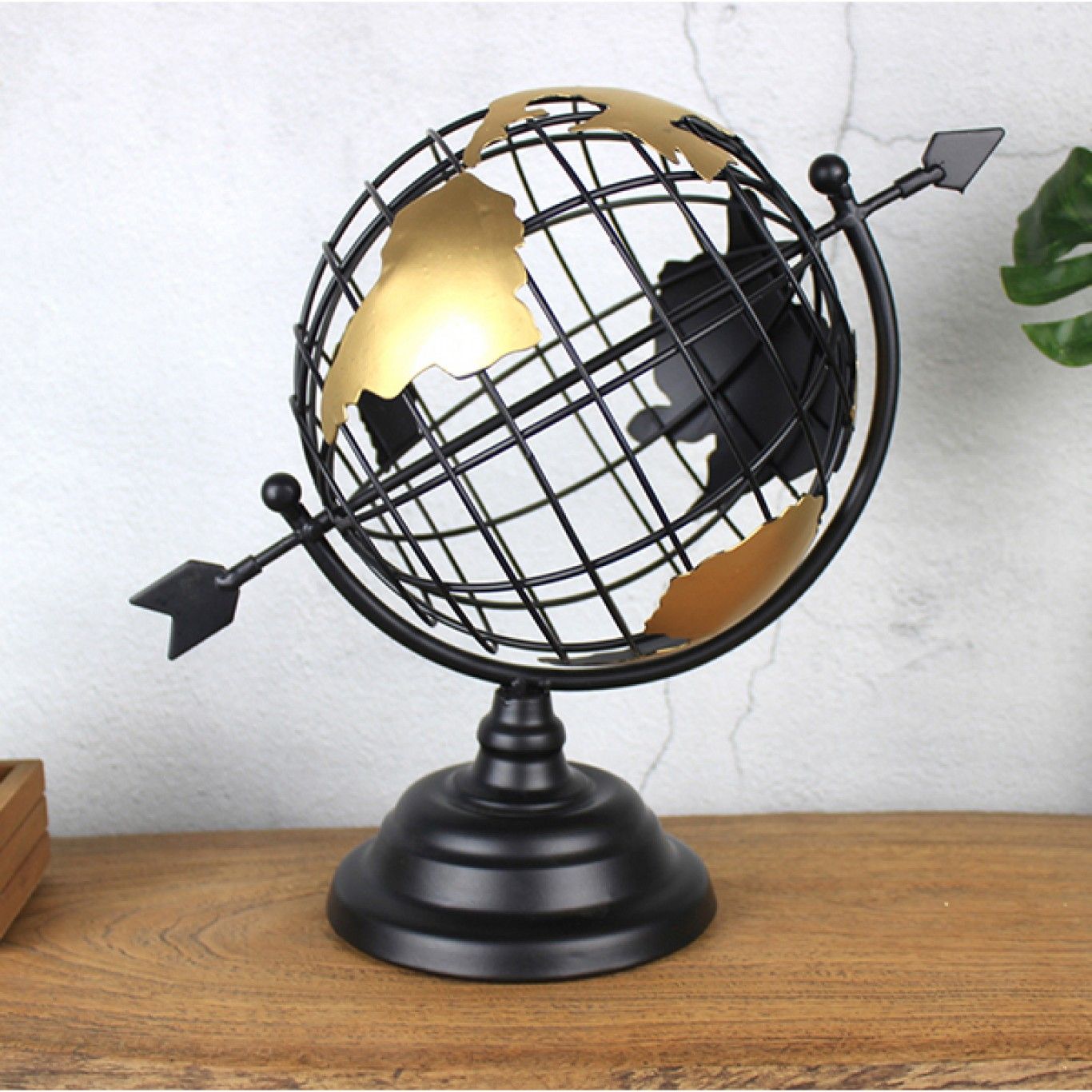 Μεταλλική Υδρόγειος Σφαίρα Επιτραπέζια Διακοσμητικό σε Μαύρο και Χρυσό Μεταλλική Υδρόγειος Σφαίρα Επιτραπέζια Διακοσμητικό σε Μαύρο και Χρυσό