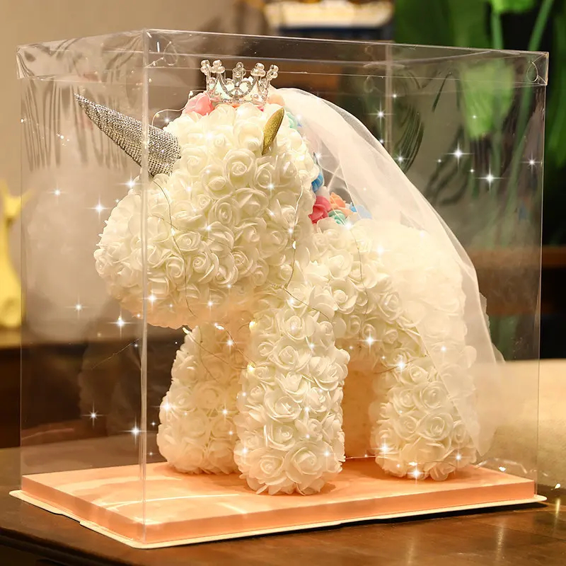 Μονόκερος 25cm από Τεχνητά Τριαντάφυλλα με Πέπλο σε Συσκευασία Δώρου Μονόκερος 25cm από Τεχνητά Τριαντάφυλλα με Πέπλο σε Συσκευασία Δώρου