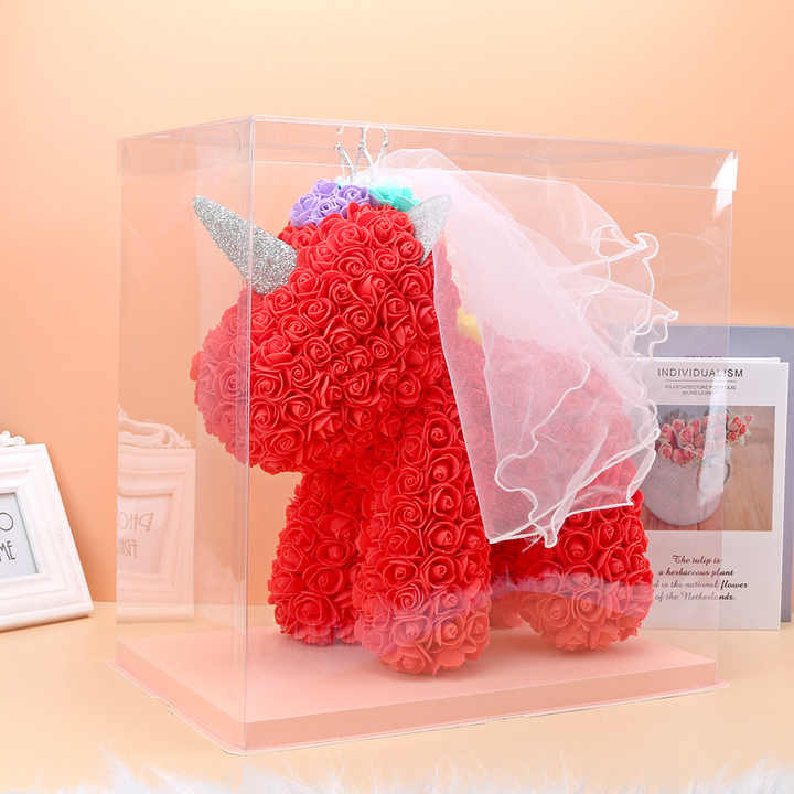 Μονόκερος 25cm από Τεχνητά Τριαντάφυλλα με Πέπλο σε Συσκευασία Δώρου Μονόκερος 25cm από Τεχνητά Τριαντάφυλλα με Πέπλο σε Συσκευασία Δώρου