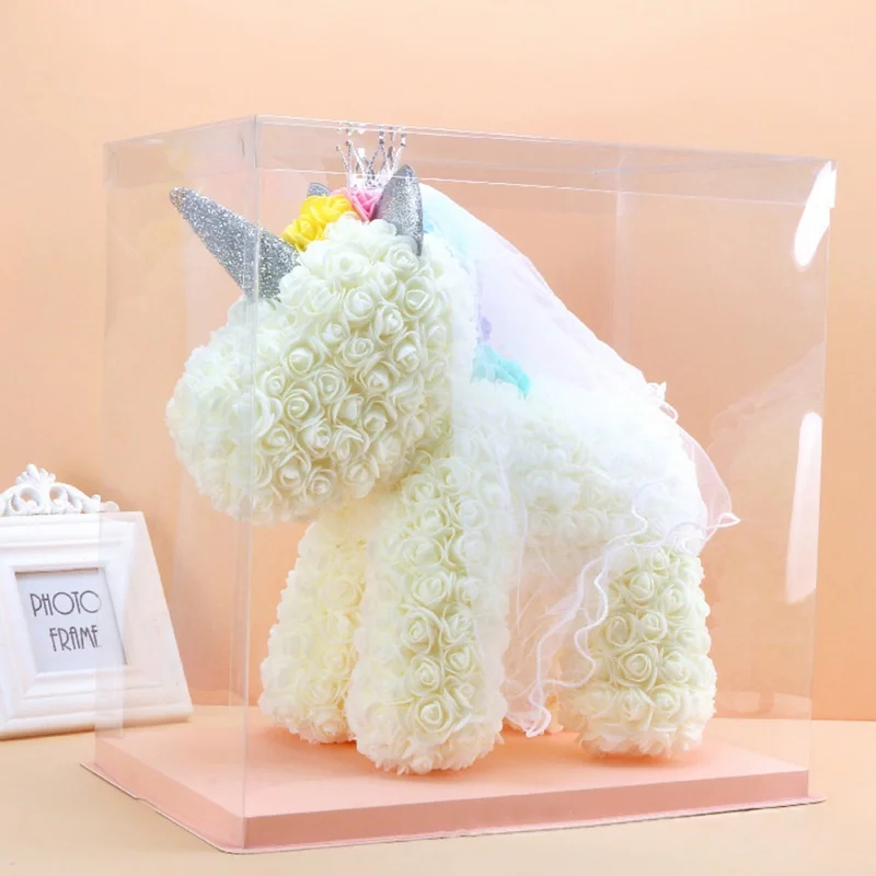 Μονόκερος 25cm από Τεχνητά Τριαντάφυλλα με Πέπλο σε Συσκευασία Δώρου Μονόκερος 25cm από Τεχνητά Τριαντάφυλλα με Πέπλο σε Συσκευασία Δώρου