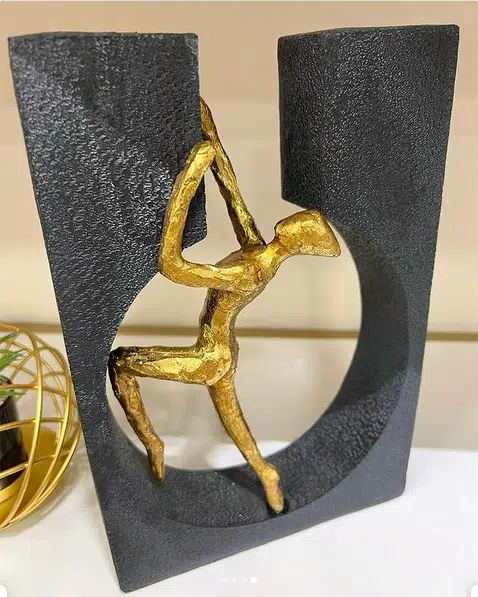 Μοντέρνο Εντυπωσιακό Διακοσμητικό Γλυπτό Χορός 27x18cm – Μαύρο-Χρυσό Μοντέρνο Εντυπωσιακό Διακοσμητικό Γλυπτό Χορός 27x18cm – Μαύρο-Χρυσό