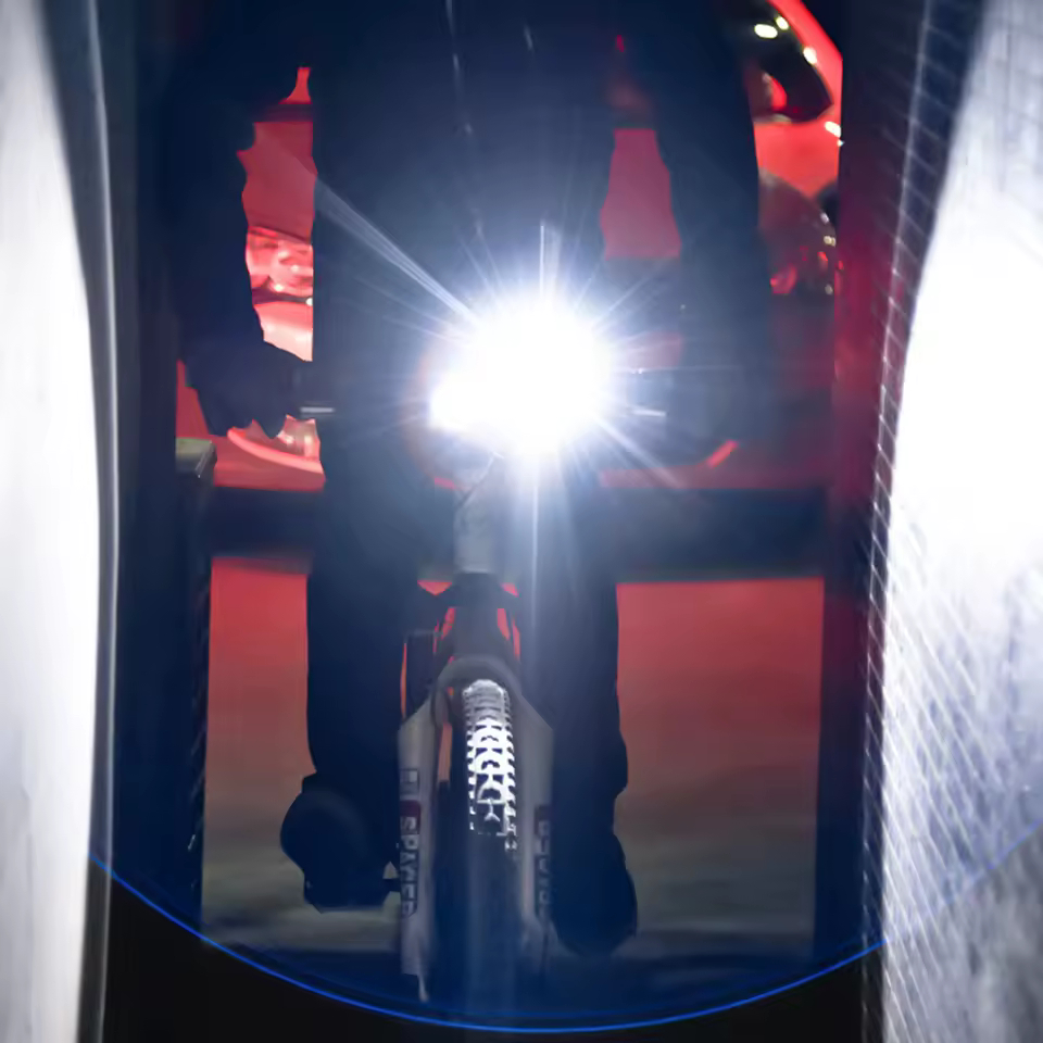 Μπροστινό Φως Ποδηλάτου LED - Μαύρο Μπροστινό Φως Ποδηλάτου LED - Μαύρο