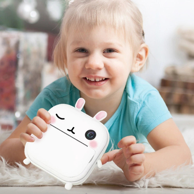 Παιδική Κάμερα με Ασπρόμαυρο Θερμικό Εκτυπωτή, Οθόνη IPS 2,4″ και Ενσωματωμένα Παιχνίδια για Ηλικίες 6+ Ετών Παιδική Κάμερα με Ασπρόμαυρο Θερμικό Εκτυπωτή, Οθόνη IPS 2,4″ και Ενσωματωμένα Παιχνίδια για Ηλικίες 6+ Ετών