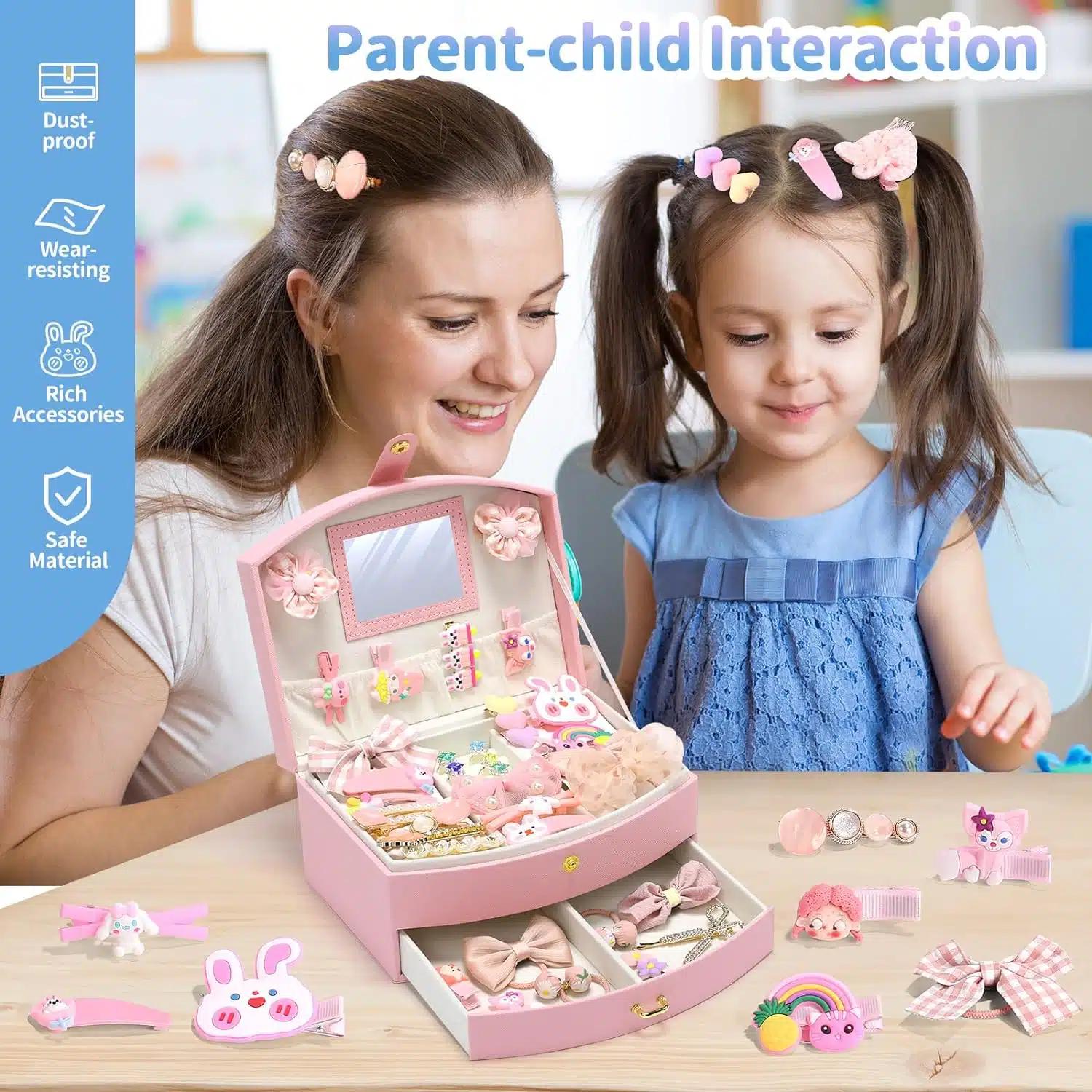 Παιδική Βελούδινη Κοσμηματοθήκη με Αξεσουάρ Μαλλιών και Κοσμήματα σε Ροζ Χρώμα Παιδική Βελούδινη Κοσμηματοθήκη με Αξεσουάρ Μαλλιών και Κοσμήματα σε Ροζ Χρώμα