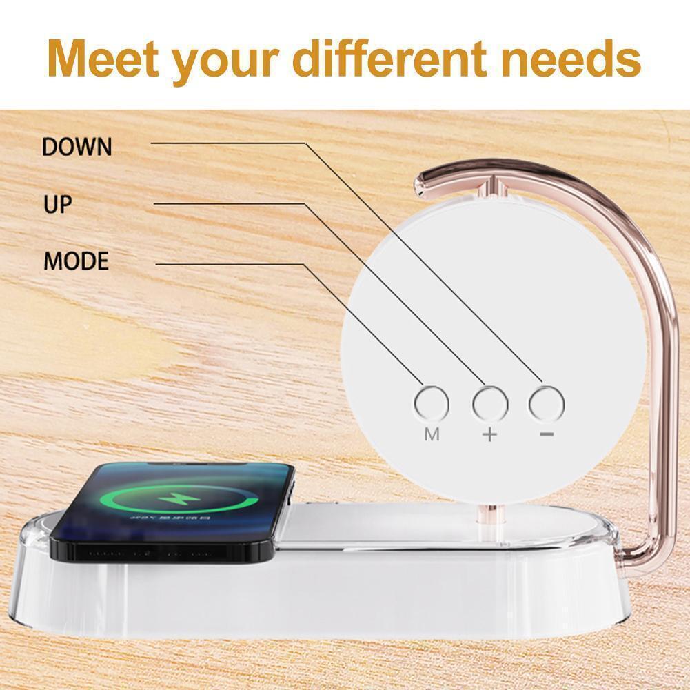 Περιστροφικό Επιτραπέζιο LED Ρολόι - Φωτιστικό 360° με Ασύρματο Φορτιστή Ταχείας Φόρτισης 15W & Φωτάκι Νυκτός Περιστροφικό Επιτραπέζιο LED Ρολόι - Φωτιστικό 360° με Ασύρματο Φορτιστή Ταχείας Φόρτισης 15W & Φωτάκι Νυκτός