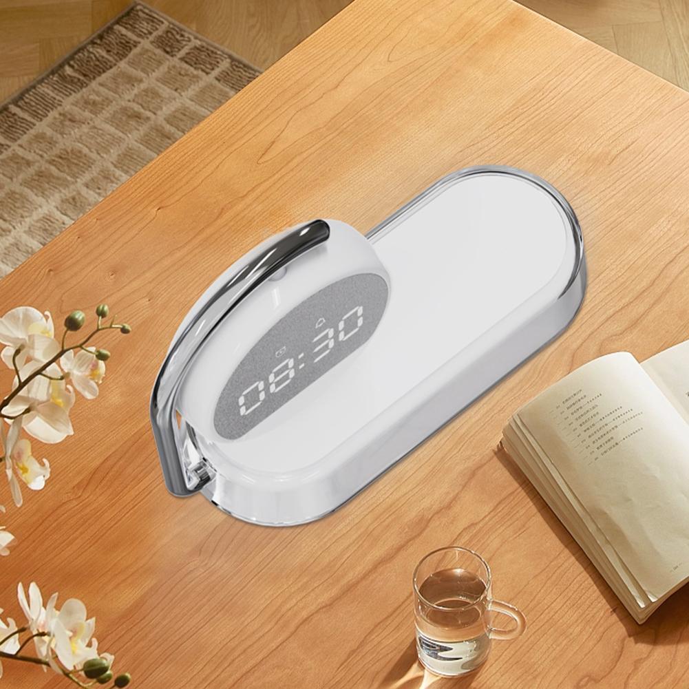 Περιστροφικό Επιτραπέζιο LED Ρολόι - Φωτιστικό 360° με Ασύρματο Φορτιστή Ταχείας Φόρτισης 15W & Φωτάκι Νυκτός Περιστροφικό Επιτραπέζιο LED Ρολόι - Φωτιστικό 360° με Ασύρματο Φορτιστή Ταχείας Φόρτισης 15W & Φωτάκι Νυκτός