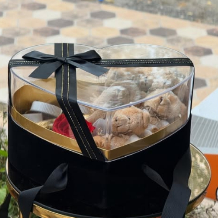 Πολυτελές Κουτί Δώρου με Κορδέλα σε Σχήμα Καρδιά Πολυτελές Κουτί Δώρου με Κορδέλα σε Σχήμα Καρδιά