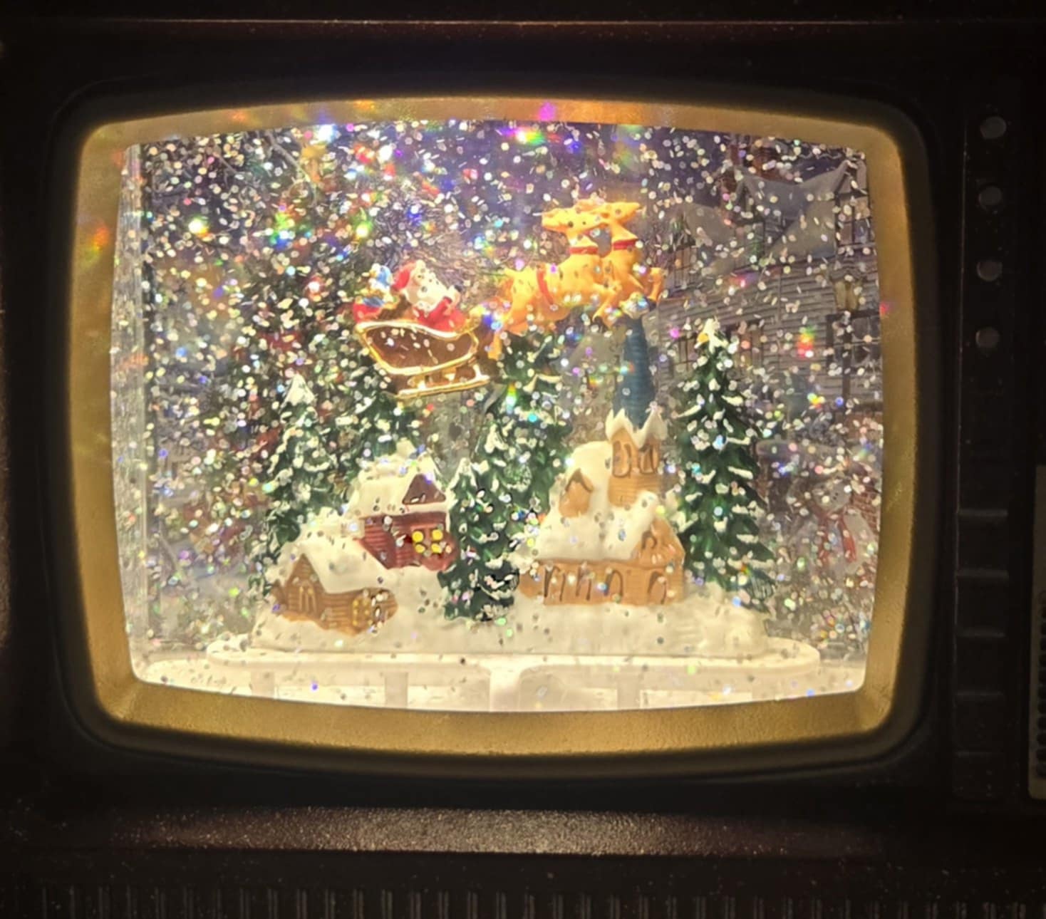 Retro Χριστουγεννιάτικη Διακοσμητική Τηλεόραση με Φωτισμό , Μουσική και Glitter-Eφέ Χιονιού Home Theory Retro Χριστουγεννιάτικη Διακοσμητική Τηλεόραση με Φωτισμό , Μουσική και Glitter-Eφέ Χιονιού Home Theory