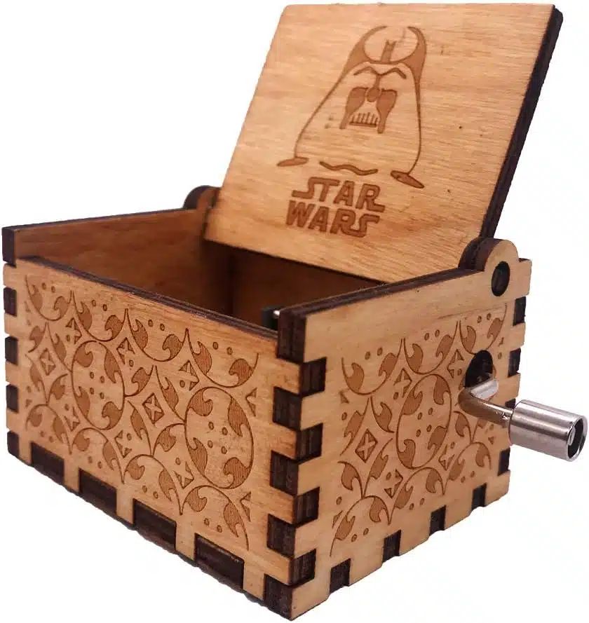 Ρετρό Ξύλινο Χειροκίνητο Μουσικό Κουτί – Star Wars Ρετρό Ξύλινο Χειροκίνητο Μουσικό Κουτί – Star Wars