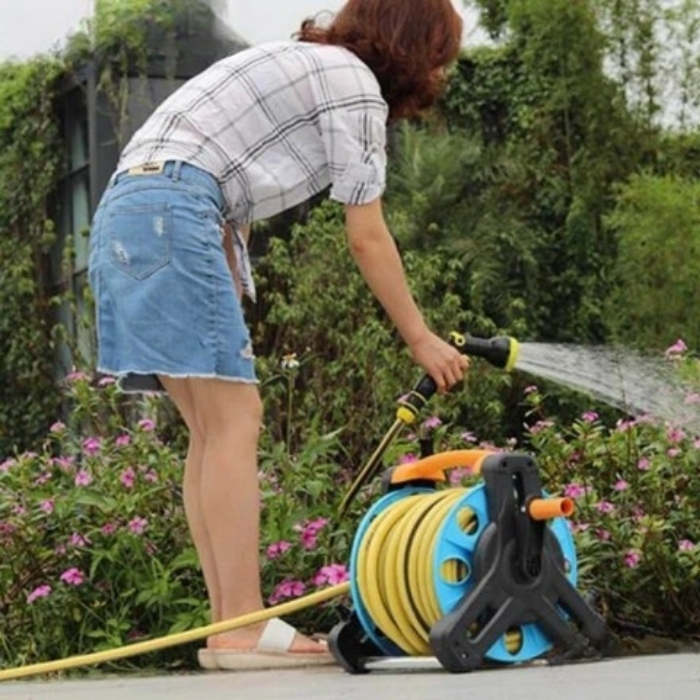 Σετ Καρούλι με Λάστιχο Ποτίσματος 20m & Πιστόλι 7 Θέσεων Σετ Καρούλι με Λάστιχο Ποτίσματος 20m & Πιστόλι 7 Θέσεων