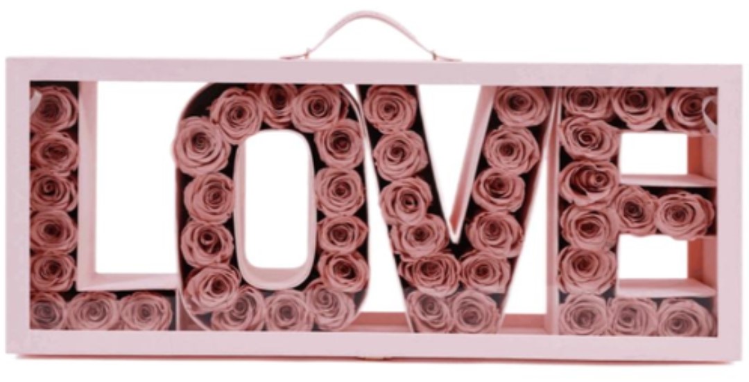 Βαλιτσάκι Δώρου με Ροζ Τεχνητά Τριαντάφυλλα - LOVE Portable Gift Box - 65,5x27cm Βαλιτσάκι Δώρου με Ροζ Τεχνητά Τριαντάφυλλα - LOVE Portable Gift Box - 65,5x27cm