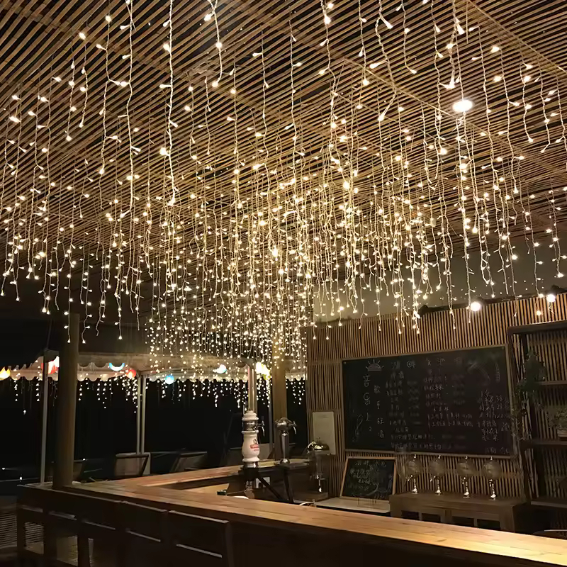 Χριστουγεννιάτικα Λαμπάκια Βροχή 100LED Θερμού Λευκού Φωτισμού - 2,5m Χριστουγεννιάτικα Λαμπάκια Βροχή 100LED Θερμού Λευκού Φωτισμού - 2,5m