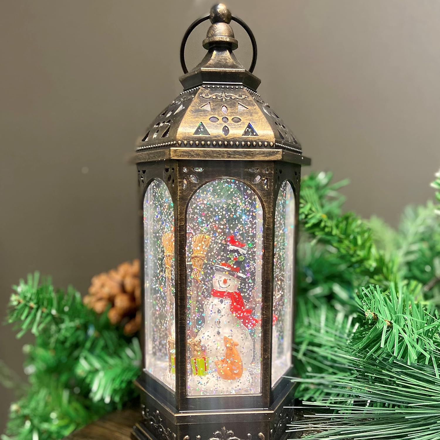 Χριστουγεννιάτικο Διακοσμητικό Φωτιζόμενο Φανάρι με Χιονάνθρωπο & Κινούμενο Χιόνι 23.2 x 10.2 x 9cm Χριστουγεννιάτικο Διακοσμητικό Φωτιζόμενο Φανάρι με Χιονάνθρωπο & Κινούμενο Χιόνι 23.2 x 10.2 x 9cm