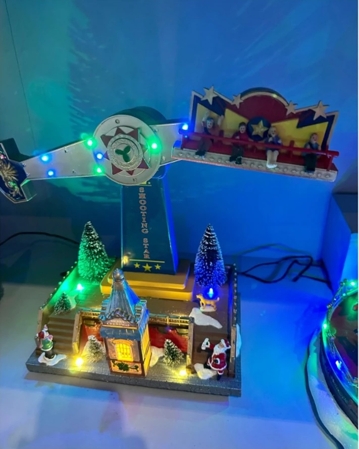 Χριστουγεννιάτικο Διακοσμητικό Shooting Star με LED Φωτισμό, Κίνηση και Μουσική Χριστουγεννιάτικο Διακοσμητικό Shooting Star με LED Φωτισμό, Κίνηση και Μουσική